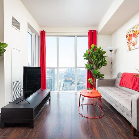 Across From The Cn Tower, Metro Toronto Convention Centre And Rogers Centre In Downtown Toronto Core Apartment Bagian luar foto