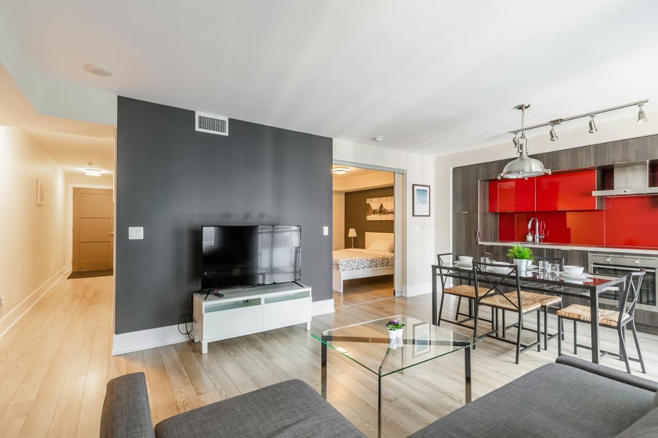 Across From The Cn Tower, Metro Toronto Convention Centre And Rogers Centre In Downtown Toronto Core Apartment Bagian luar foto