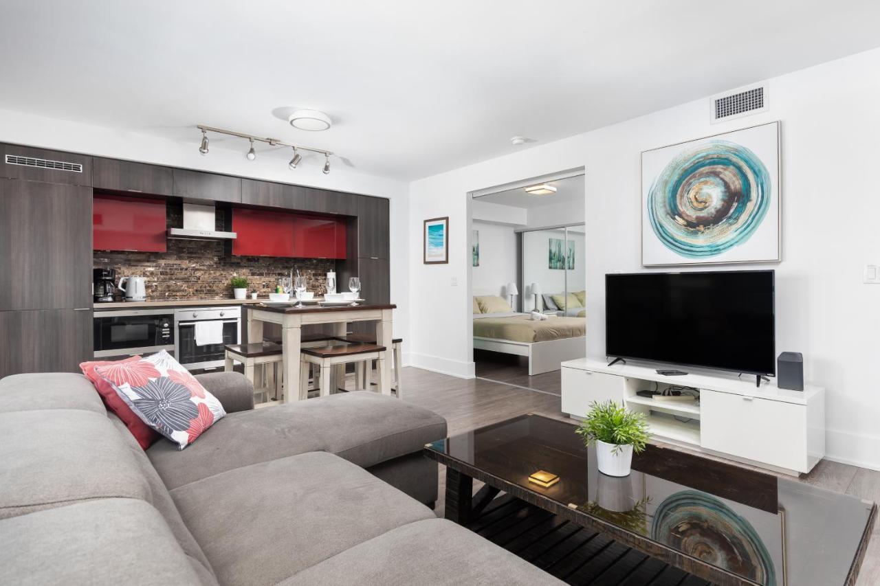 Across From The Cn Tower, Metro Toronto Convention Centre And Rogers Centre In Downtown Toronto Core Apartment Bagian luar foto